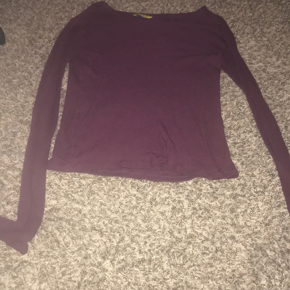 A nice fitting shirt for the winter or fall